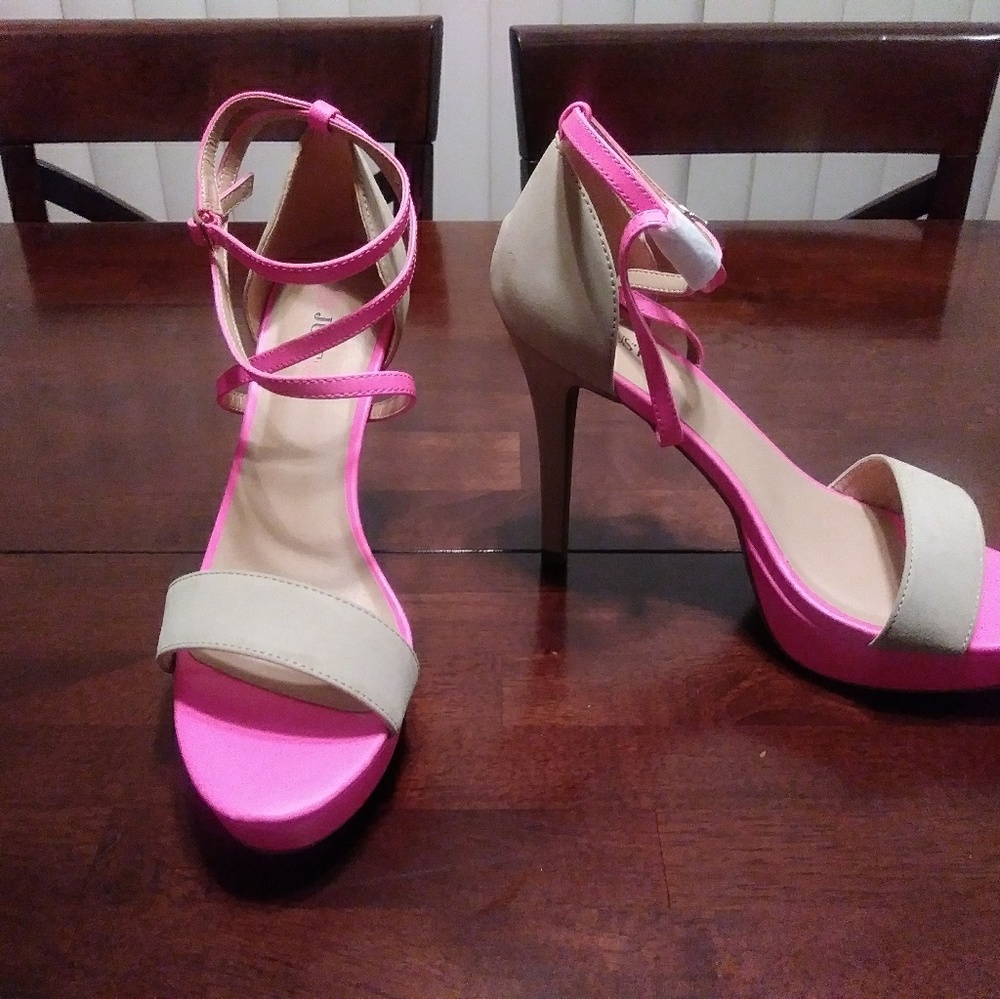 Womens shoes